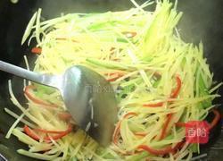 川式-双椒土豆丝的做法图解7
