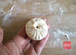 羊肉萝卜干小笼包的做法图解16