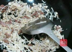 金针菇肉丝汤的做法图解5