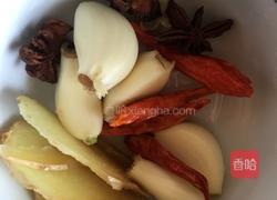 酸菜排骨的做法图解3