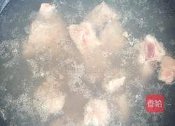 酸菜排骨的做法图解4