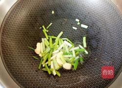 白菜丸子炖粉条的做法图解3