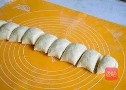 Illustration of how to make mushroom meat buns 3