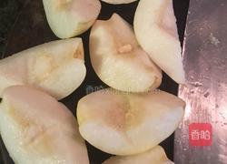 川贝海底椰冰糖雪梨炖瘦猪汤的做法图解3