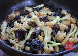 花菜炒木耳的做法图解7