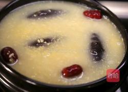 海参小米粥的做法图解5