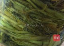 雪菜汁煮玉螺的做法图解2