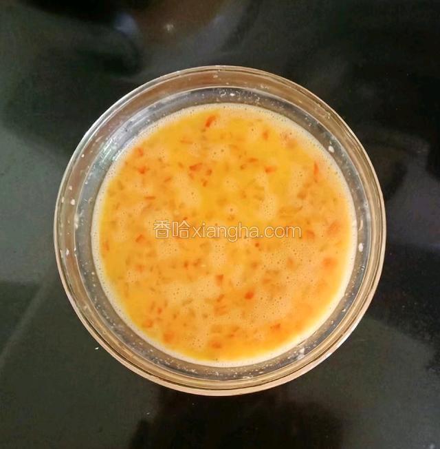 加入一点点温水搅拌均匀