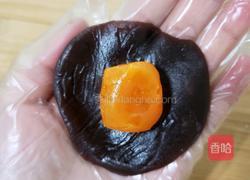蛋黄酥的做法图解6