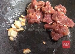 蒜香肉盖浇西兰花的做法图解6