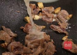 蒜香肉盖浇西兰花的做法图解8