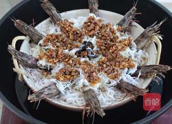 蒜蓉粉丝蒸大虾的做法图解7