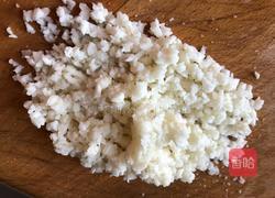 白萝卜丸子汤的做法图解1