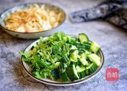 凉拌黄瓜豆腐皮的做法图解2