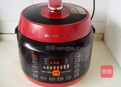 酱糯猪肘的做法图解7