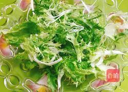 虾仁芒果蔬菜沙拉的做法图解2