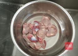 爆炒鸡胗的做法图解1