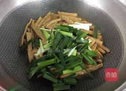 蒜香炒肉条的做法图解4