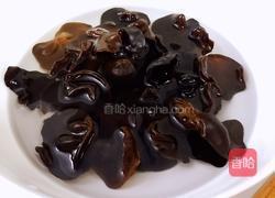 腐竹拌木耳的做法图解1