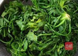 荠菜肉汤圆的做法图解1