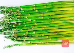 腊肉芦笋的做法图解2