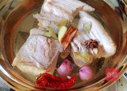 杀猪菜之五花肉血肠烩酸菜的做法图解5