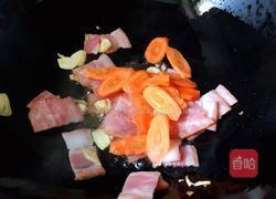 培根胡萝卜炒白菜的做法图解7