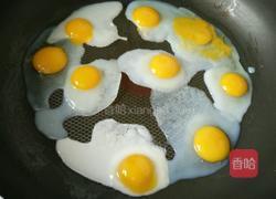 孜然香炒鹌鹑蛋的做法图解1