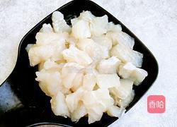 鱼肉沙拉的做法图解2