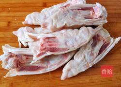 杀猪菜之猪蹄冻的做法图解1