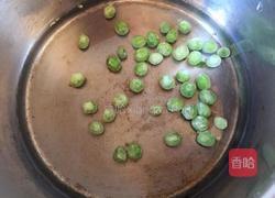 虾仁炒蛋的做法图解2