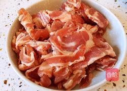 孜然羊肉的做法图解1