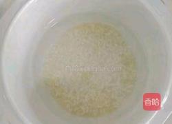双米雪梨粥 (宝宝辅食)的做法图解2