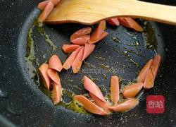 火腿肠炒饭的做法图解3