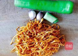 凉拌虫草花的做法图解1