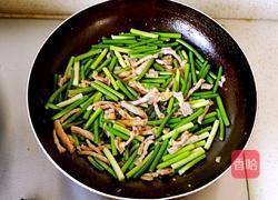 蒜苔炒肉的做法图解8