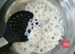 莲藕炒肉的做法图解1