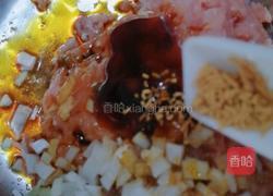 鸭蛋黄糯米肉丸子的做法图解3