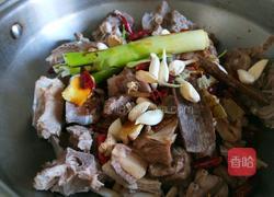 皇后锅秘制红焖羊脊骨的做法图解11