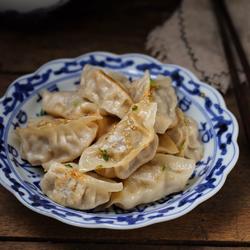 猪肉芹菜煎饺的做法[图]