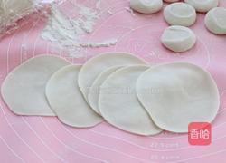 猪肉芹菜煎饺的做法图解7