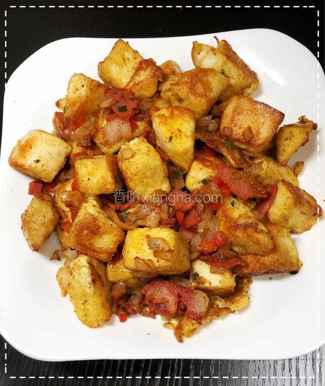 可以出锅了，味道赶超馕炒肉，工序是一样的，味道极佳。