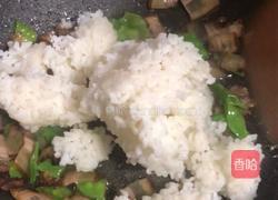 四川－腊肉炒饭的做法图解4