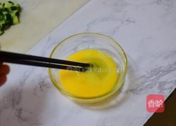 黄瓜蛋炒饭的做法图解3