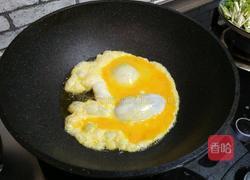 蒜苗炒鸡蛋的做法图解4