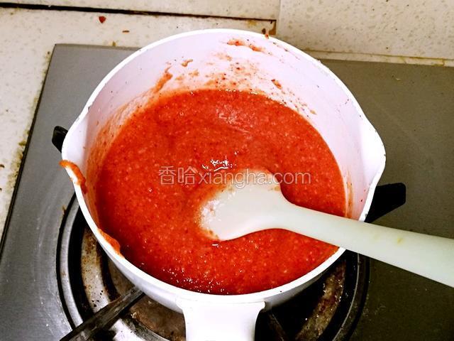 小火炒制，山楂酸度高，不要用铁锅