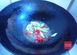 鲜核桃炒虾仁的做法图解4