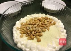  花生糖 （微波炉版）的做法图解5