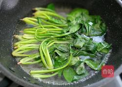 菠菜蛋汤的做法图解2