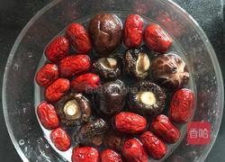 砂锅土鸡汤的做法图解2